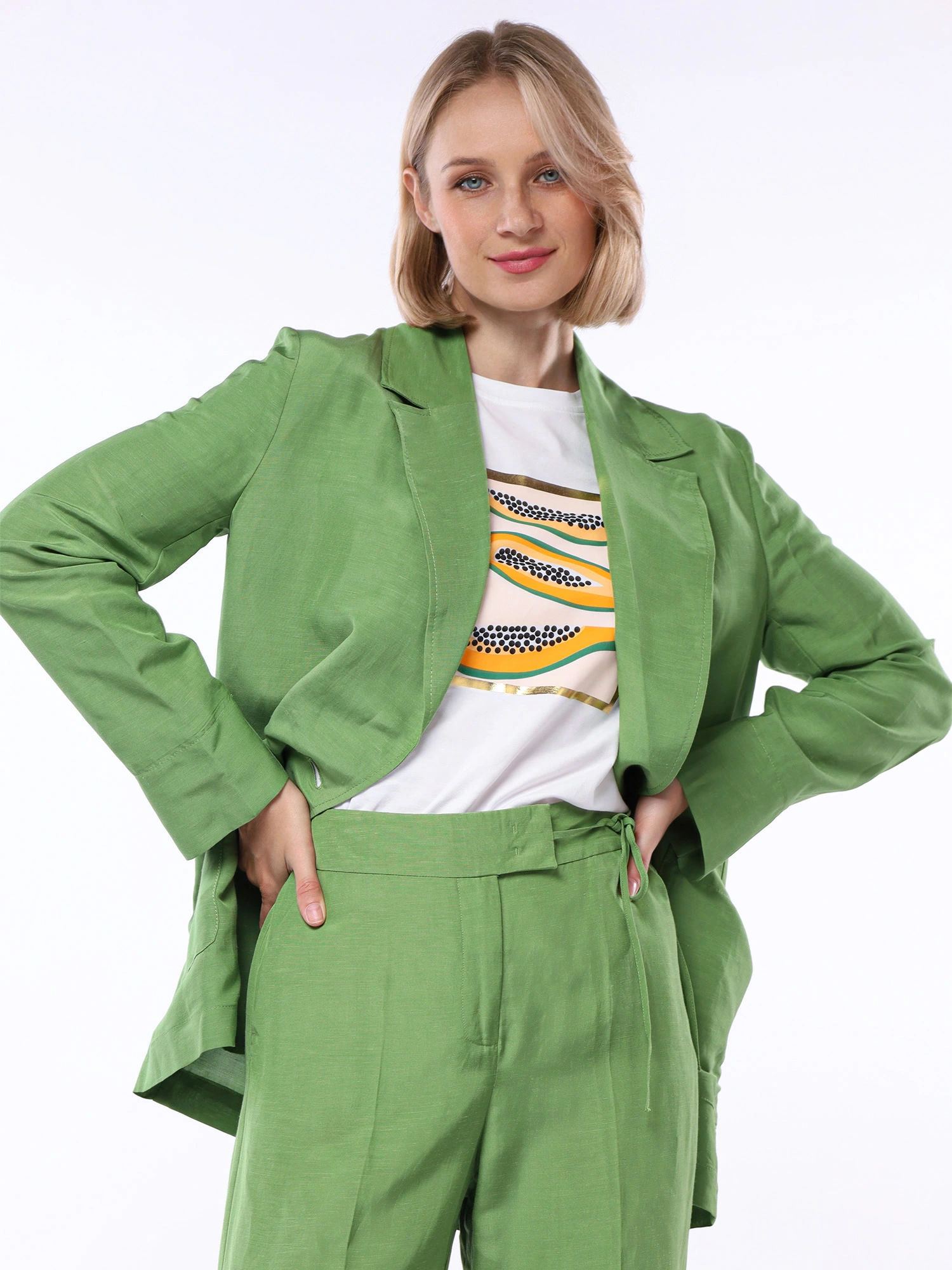 Жакет из смесовой вискозы прямого кроя